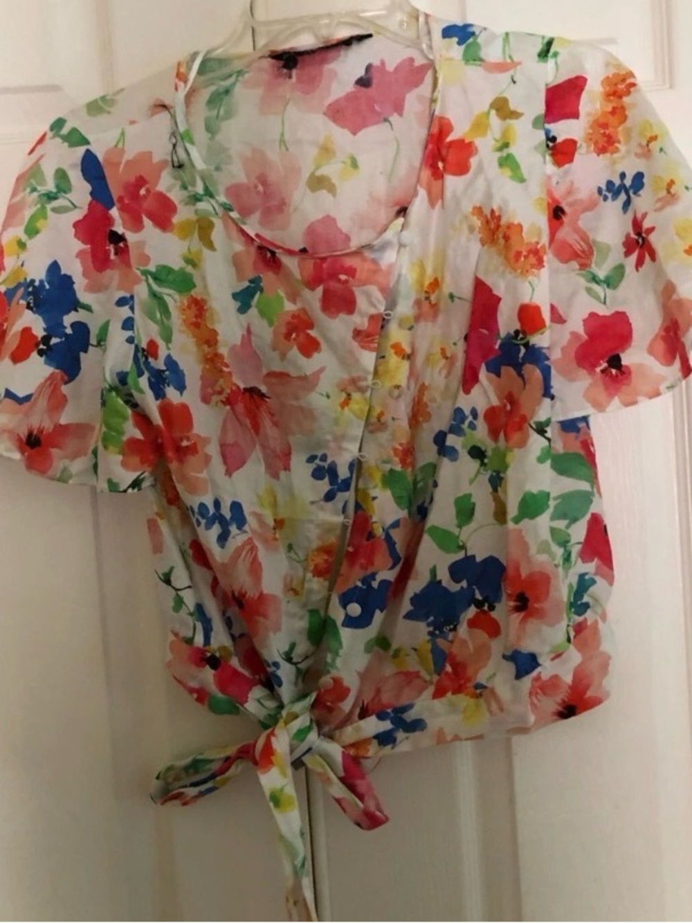 Zara White Floral Tie-Front Short Sleeve Blouse